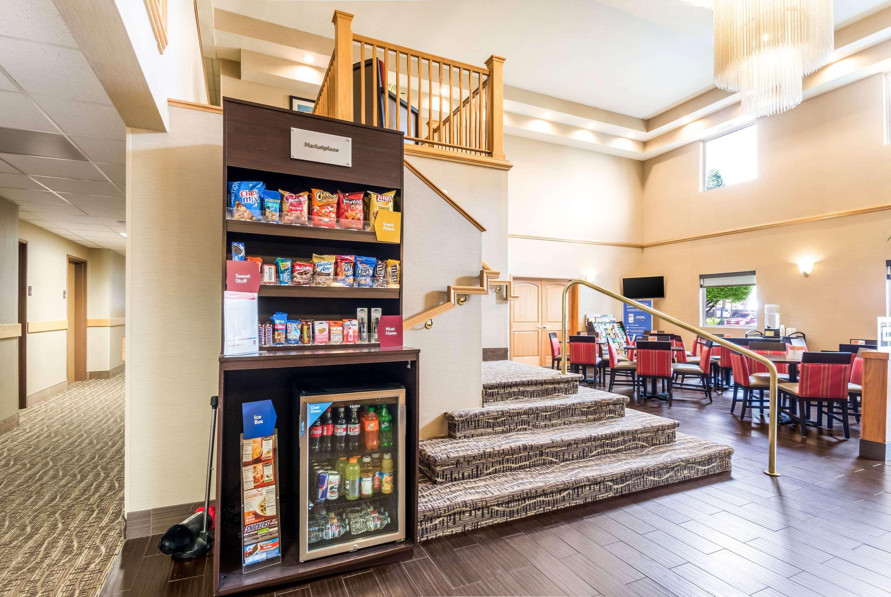 Comfort Suites Portland Airport Eksteriør billede