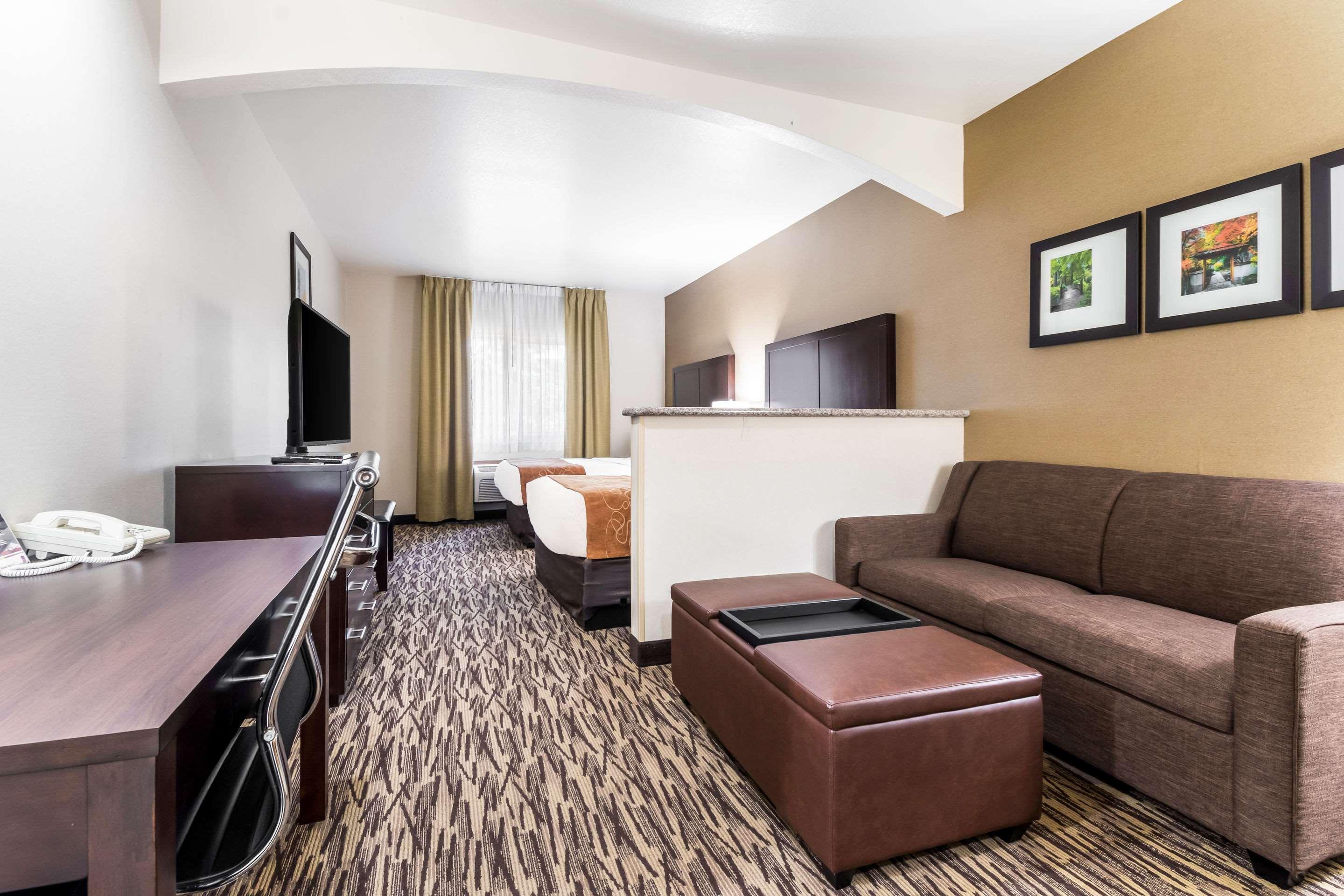 Comfort Suites Portland Airport Eksteriør billede