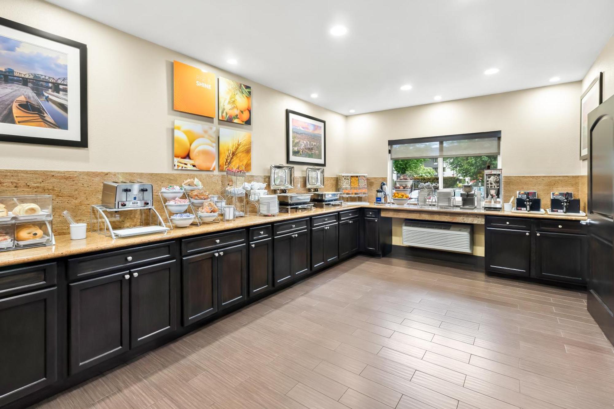 Comfort Suites Portland Airport Eksteriør billede