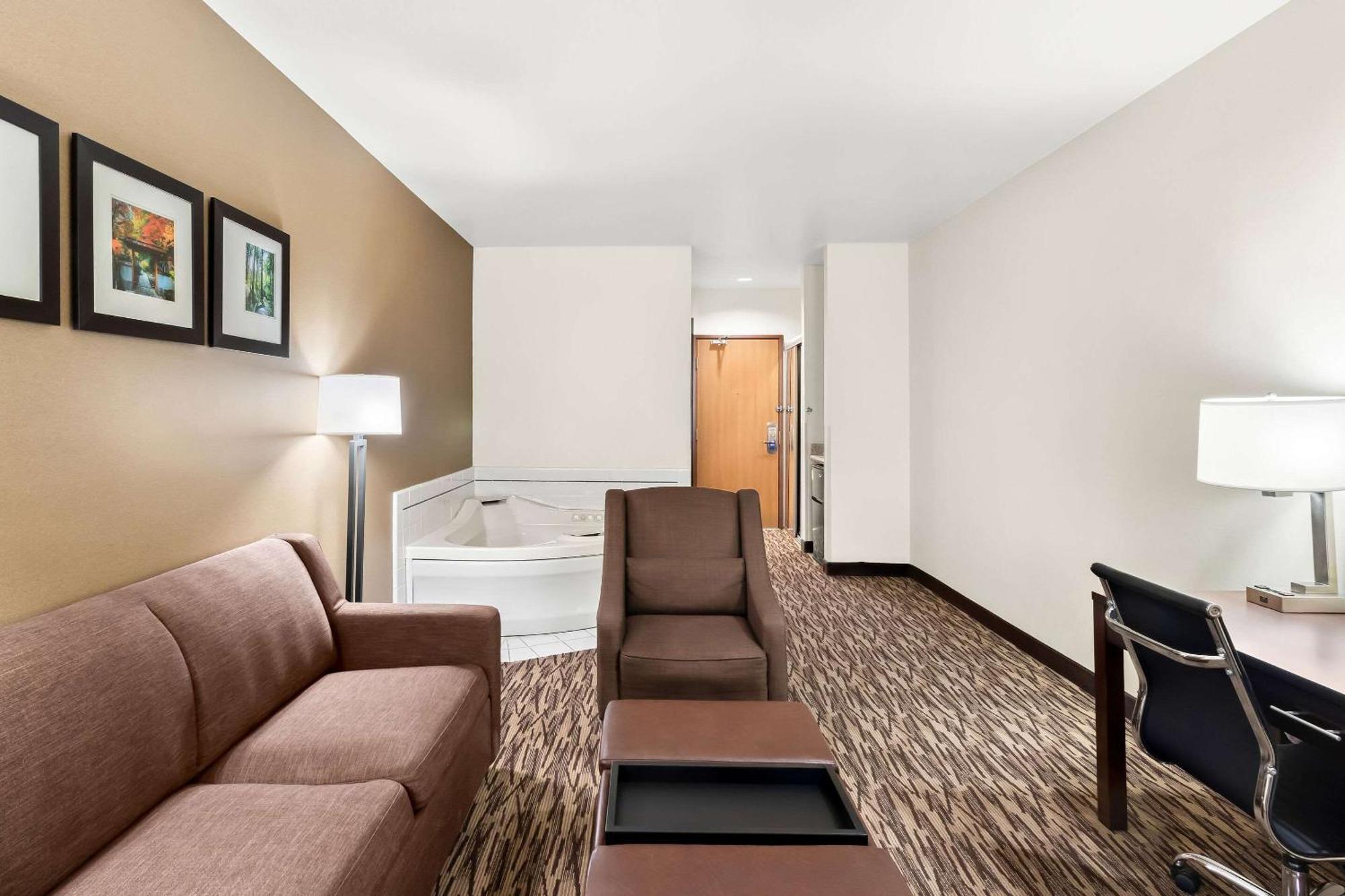 Comfort Suites Portland Airport Eksteriør billede