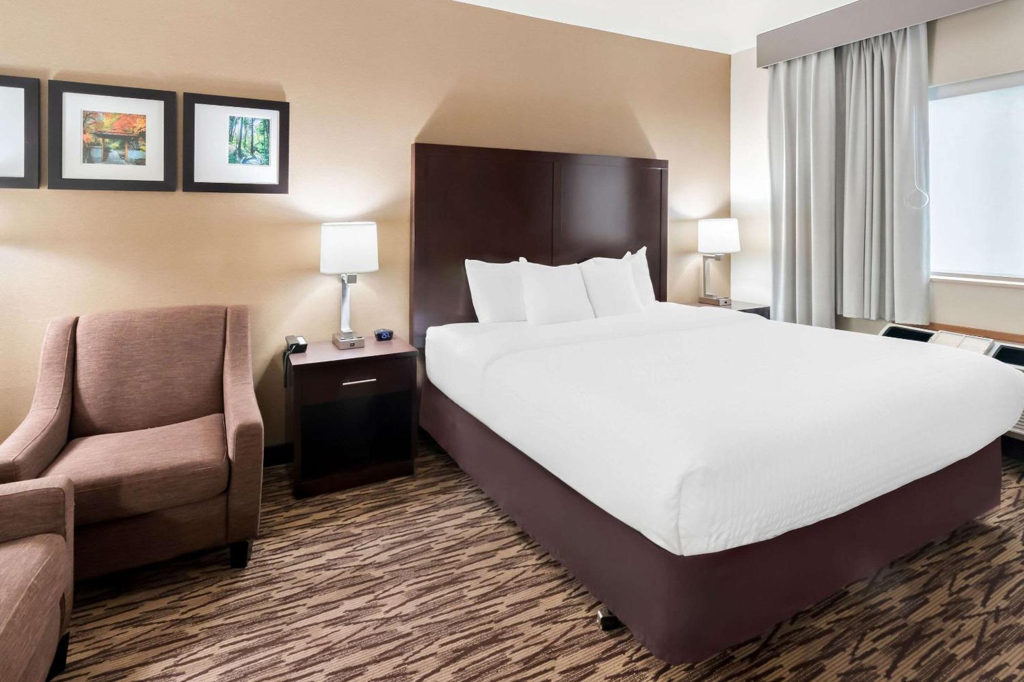 Comfort Suites Portland Airport Eksteriør billede